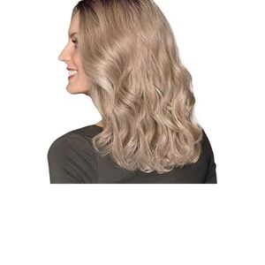Elegant Blonde Wavy Hair Wig